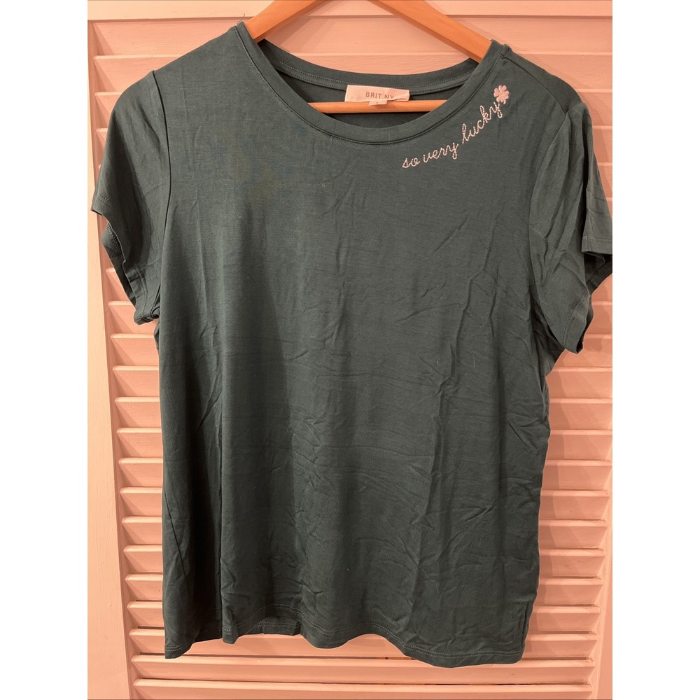 Brit.NY - So Very‎ Lucky Clover Green T-Shirt Womans Size L - St. Patrick's Day
